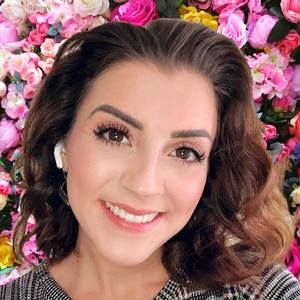 Meet your Posher, Corrine